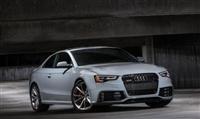Audi giới thiệu RS5 Coupe giá từ 87.000 USD