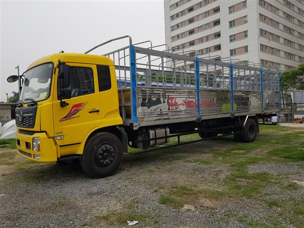 Xe tải 8,25 tấn thùng 9,5m Dongfeng Hoàng Huy