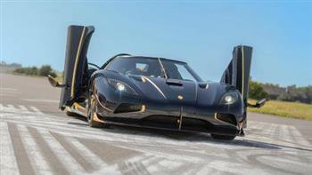 Phát sốt với Koenigsegg Agera RS Naraya mạ vàng, đính kim cương