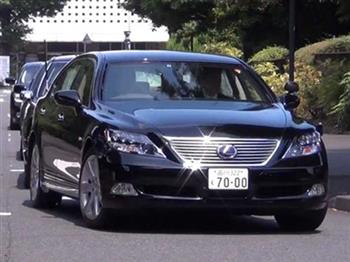 Ngắm xe Lexus chống đạn của Thủ tướng Nhật ở Việt Nam
