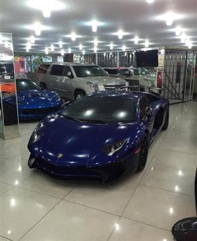 Ngắm Lamborghini Aventador LP 700-4 màu "kịch độc" tại Việt Nam