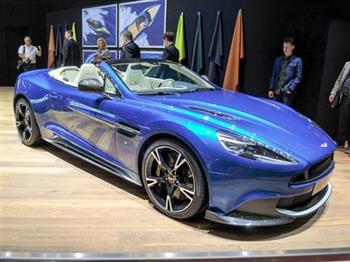 Aston Martin Vanquish S Volante 2018 giá 7,1 tỷ đồng
